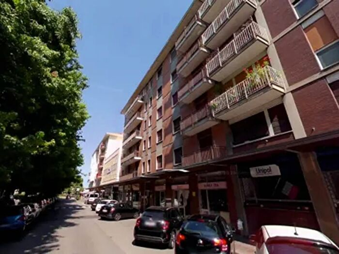 Appartamento con 5 locali in vendita in Viale Roma, Biella