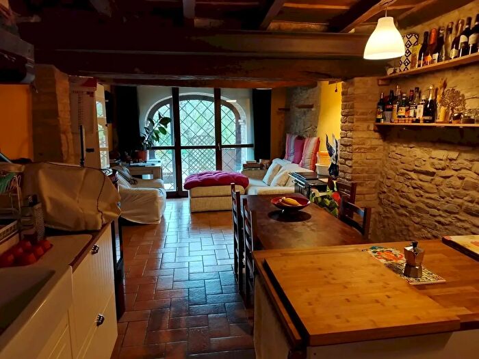 Casa quadrilocale in vendita in Via per Puianello, Castelvetro Di Modena