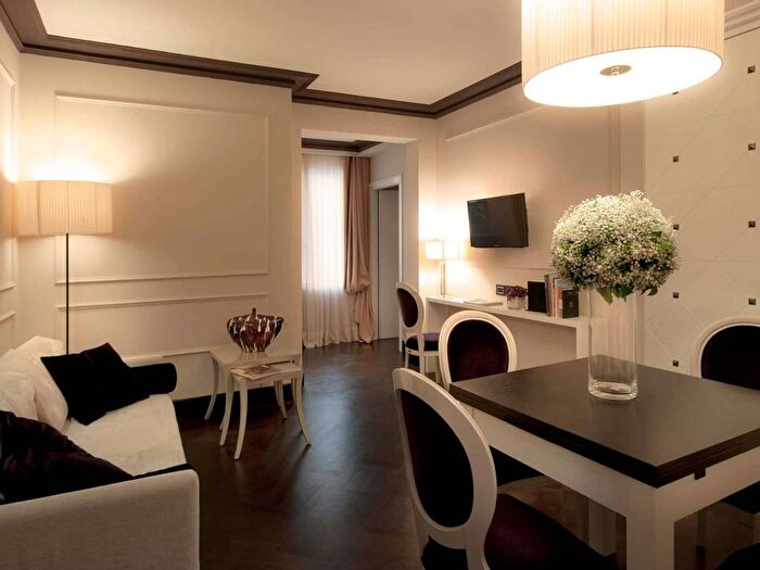 Appartamento bilocale in affitto in Via dei Brunelleschi, Piazza della Repubblica, Firenze