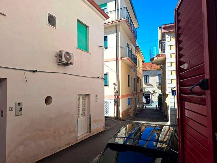 Appartamento bilocale in vendita in Via Ferruccio, Castellabate