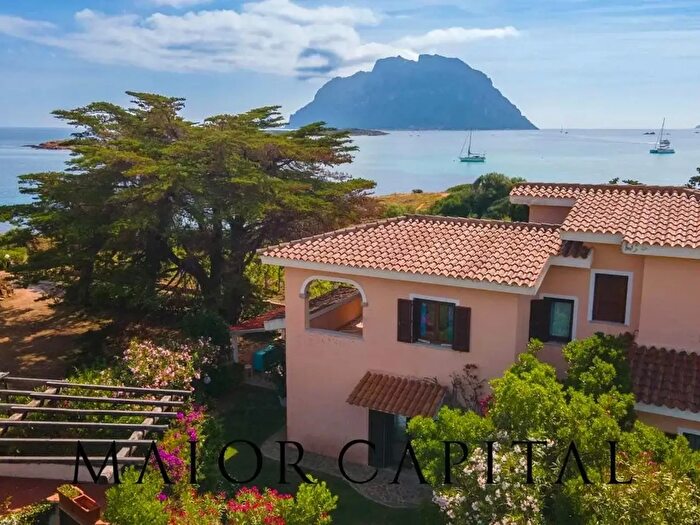 Casa con 5 locali in vendita in Loiri Porto San Paolo