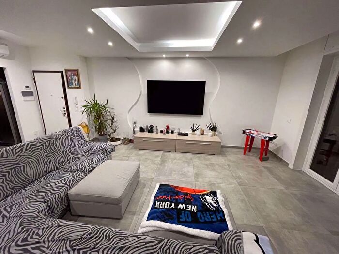 Appartamento trilocale in affitto in Via Lazio, Pieve Emanuele