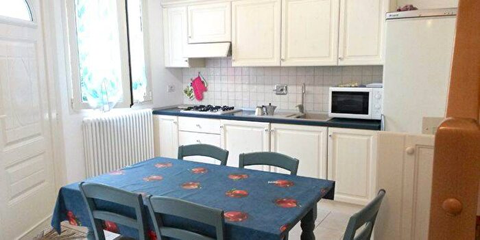 Appartamento con 5 locali in affitto in Viale Antonio Gramsci, Abissinia, Riccione