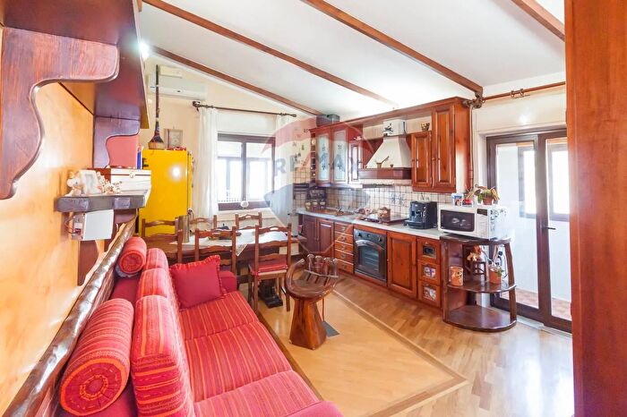 Appartamento con 5 locali in vendita in Via Paternò, Ragalna