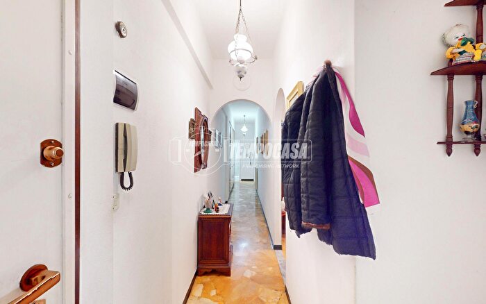 Appartamento trilocale in vendita in Via Roma, Santa Margherita Ligure