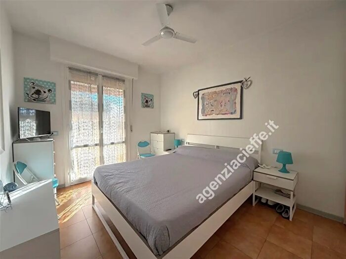 Appartamento quadrilocale in vendita in Massa