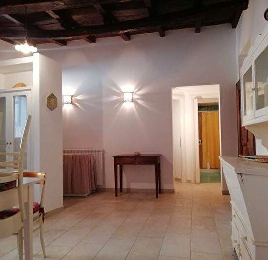 Appartamento quadrilocale in affitto in Via San Francesco Vecchio, Centro Storico, Terracina
