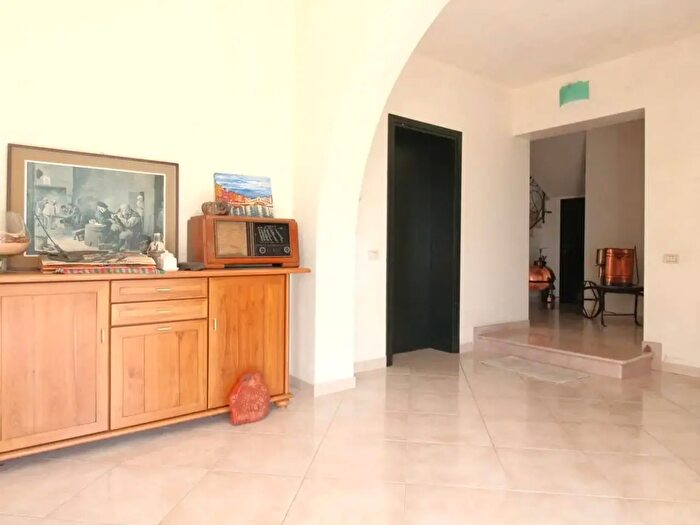 Casa con 6 locali in vendita in Via Tadiei, Chiampo