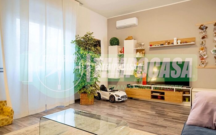 Appartamento quadrilocale in vendita in Via Giuseppe di Vittorio, Lainate