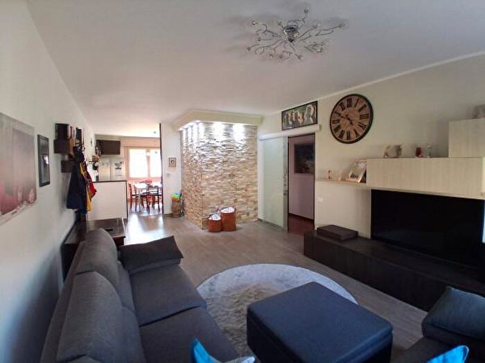 Appartamento con 5 locali in vendita in Via Luigi Savoia, Porto Viro