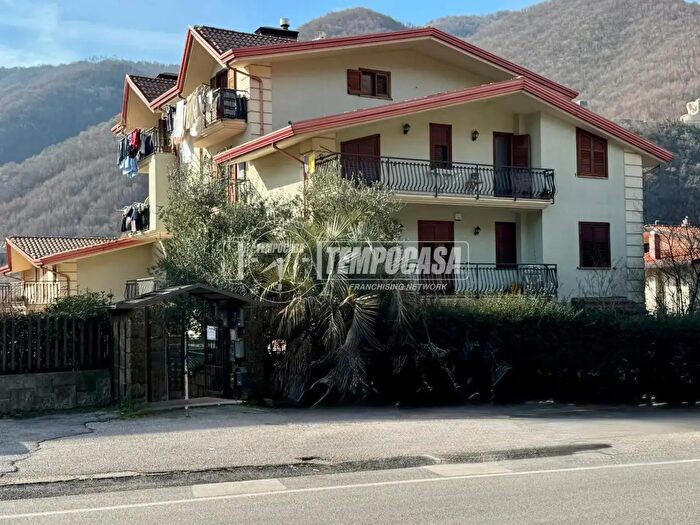 Appartamento trilocale in vendita in Via Nazionale delle Puglie a, Monteforte Irpino