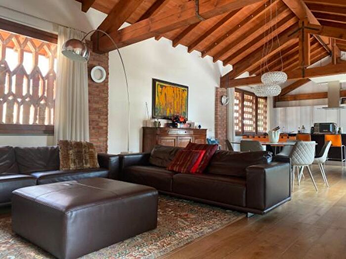 Appartamento quadrilocale in vendita in Piazza Papa Giovanni XXIII, Suisio