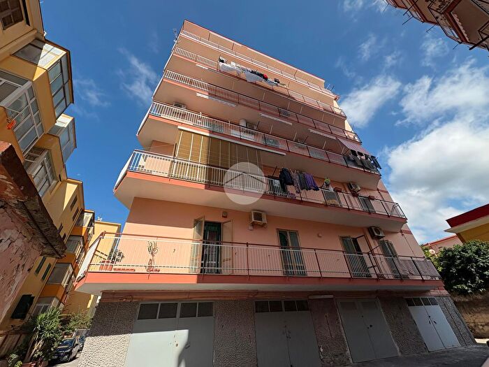 Appartamento quadrilocale in vendita in Via delle Madreperle, Torre Del Greco