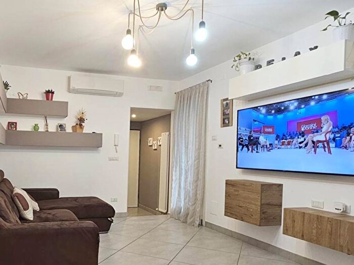 Appartamento trilocale in vendita in Calle Ravagnan, Centro Storico, Chioggia