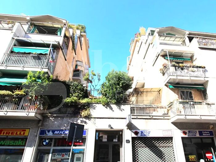 Appartamento monolocale in vendita in Via Roggia Scagna, Milano