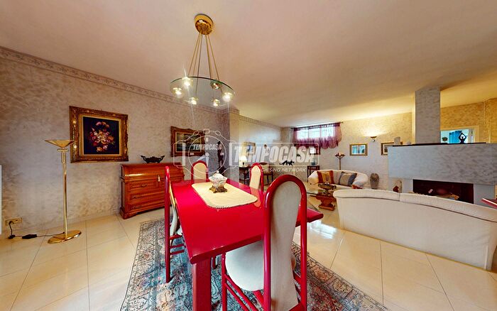 Appartamento quadrilocale in vendita in Via Saverio Nardulli, Acquaviva Delle Fonti