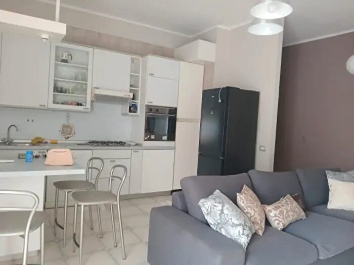 Appartamento trilocale in vendita in Via Giovanni Negri, Piacenza