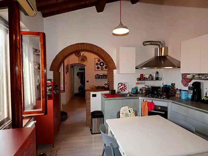 Appartamento trilocale in vendita in Poggibonsi