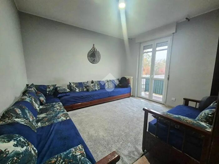 Appartamento bilocale in vendita in Via Cesare Battisti, Cornate DAdda