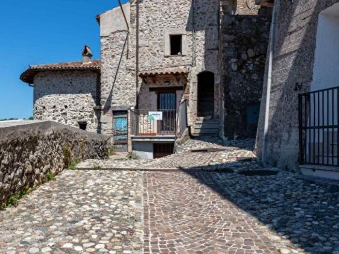 Appartamento in vendita in Via delle Prata Longone Sabino, Longone Sabino