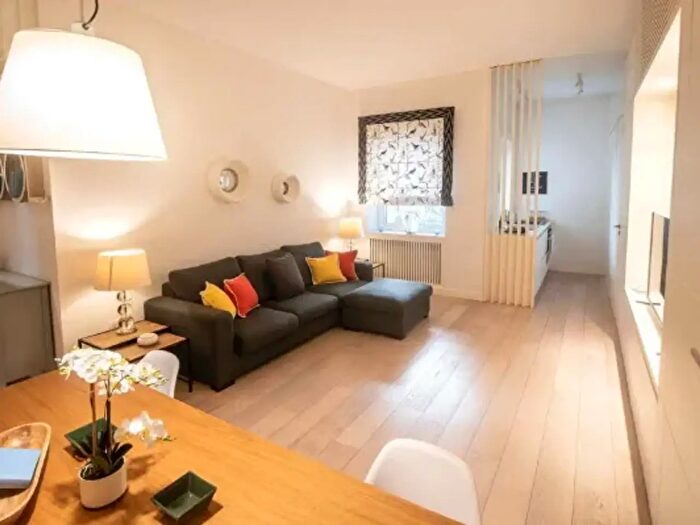 Appartamento trilocale in vendita in Via Scarlatti, Napoli