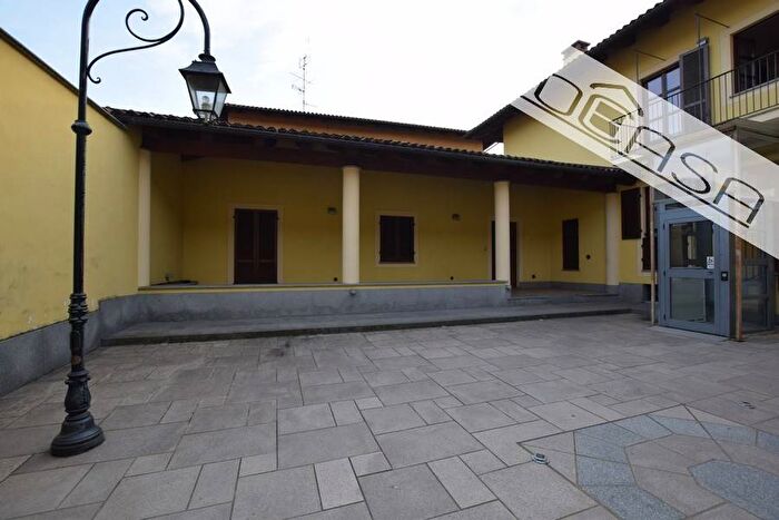 Appartamento trilocale in affitto in Via Filippo Brignone, Centro, Bricherasio