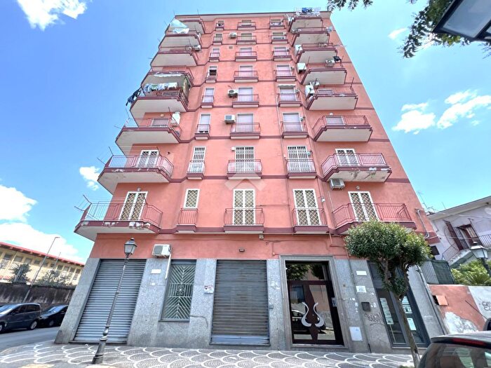 Appartamento trilocale in vendita in Via NP Ludovico, Casoria