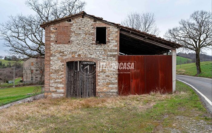 Casa quadrilocale in vendita in Via Ospitaletto, Marano Sul Panaro