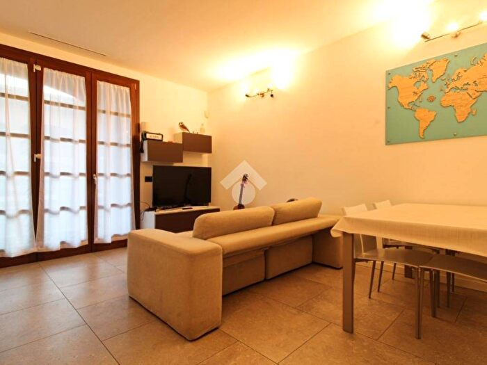 Appartamento bilocale in affitto in Via Cascina SantIlario, Assago