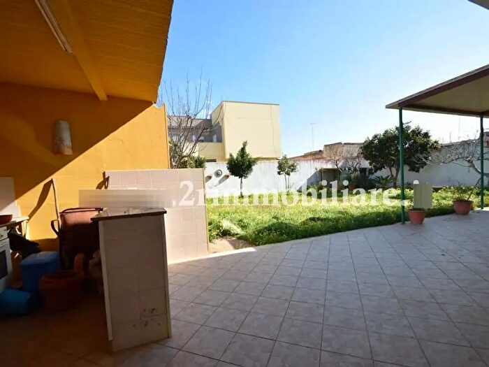 Casa con 8 locali in vendita in Via Serroni, Mazara Del Vallo