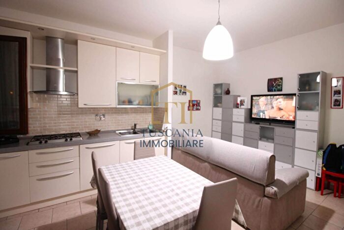 Appartamento trilocale in vendita in Colle Di Val DElsa