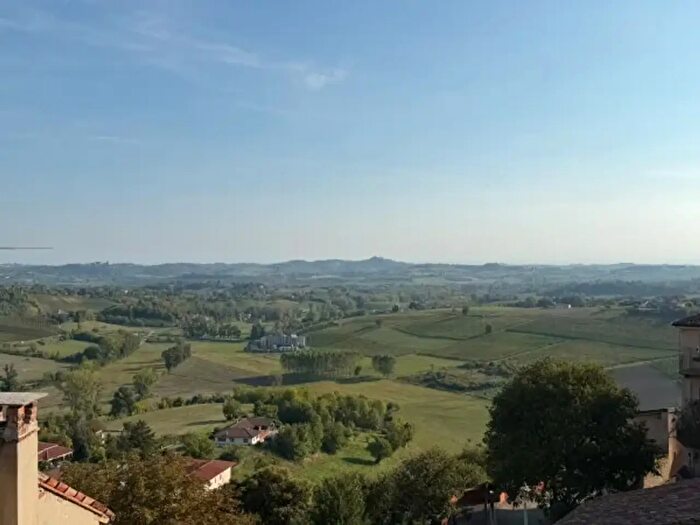 Casa con 6 locali in vendita in Via Roma, Rosignano Monferrato