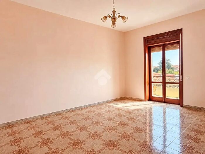 Appartamento con 5 locali in vendita in Via dei Platani, Sant'Antimo