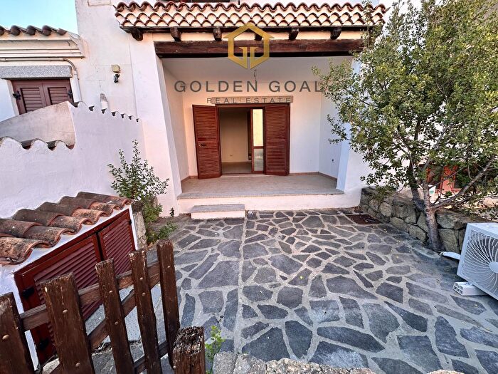 Casa quadrilocale in vendita in Via delle Querce, Loiri Porto San Paolo