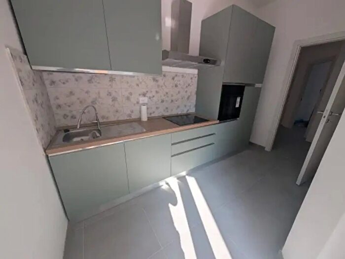 Appartamento trilocale in affitto in Viale Alessandro Volta, Novara