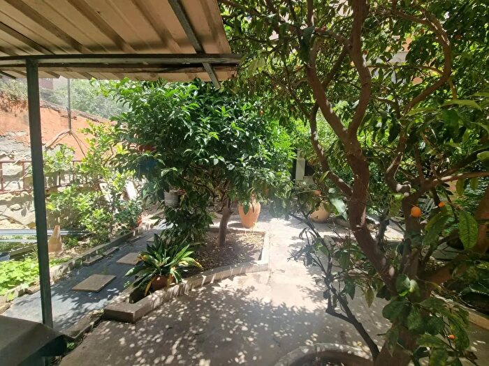 Appartamento con 5 locali in vendita in Via Bellini, Cagliari