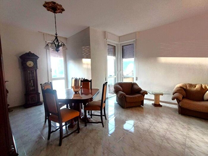 Appartamento quadrilocale in affitto in Via delle Rimembranze, Centro, Arrone