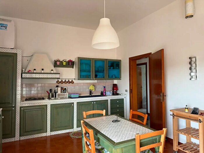 Appartamento quadrilocale in vendita in Contrada Serrauccelli, Modica