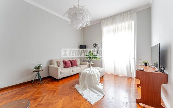 Appartamento trilocale in vendita in Viale Giustiniano, Milano