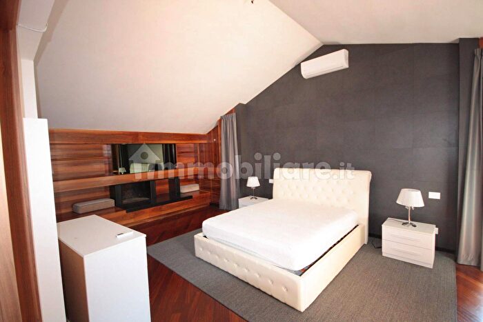 Casa con 11 locali in vendita in Largo Olgiata Roma Rm Italia Pa, Roma