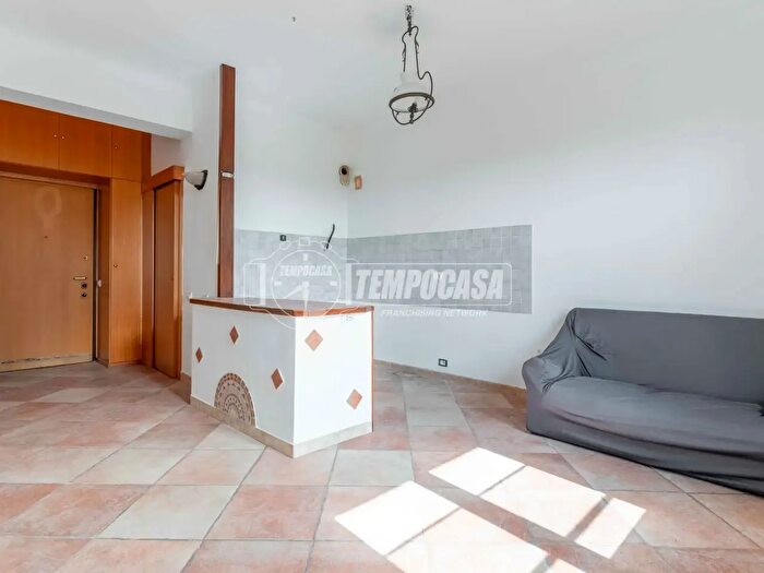 Appartamento trilocale in vendita in Viale Giovanni da Cermenate a, Milano