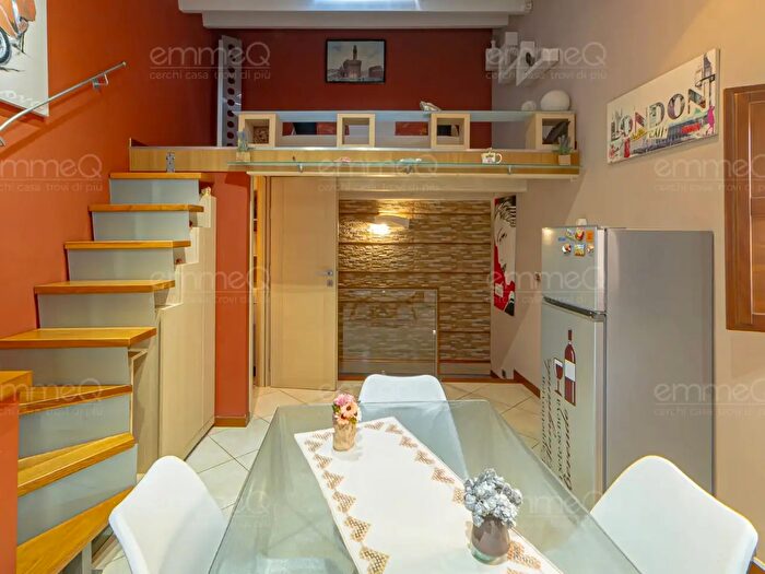 Casa quadrilocale in vendita in Via Cavour, Castelbuono