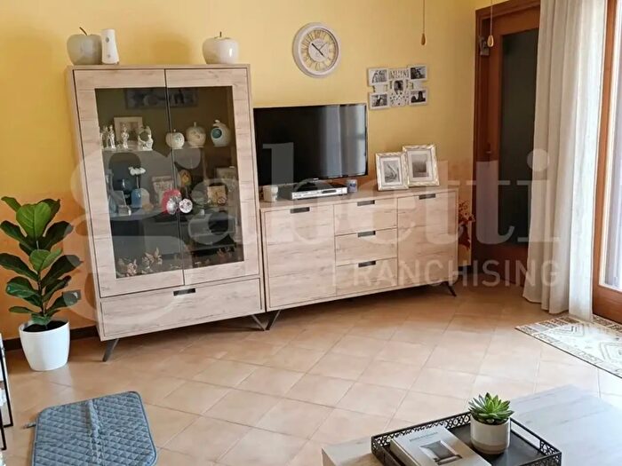 Appartamento quadrilocale in vendita in Rovigo Piazza Repubblica, Rovigo