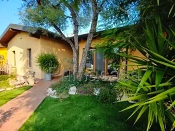 Casa con 9 locali in vendita in Via Collodi, Cerea