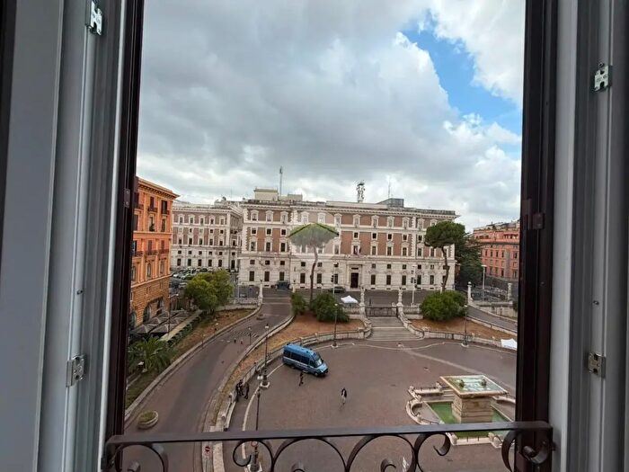 Appartamento bilocale in affitto in Via del Viminale, Roma