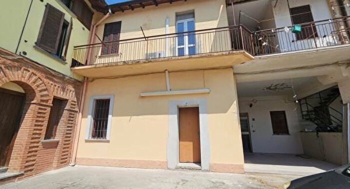 Appartamento trilocale in vendita in Vicolo Perelli, Mezzago