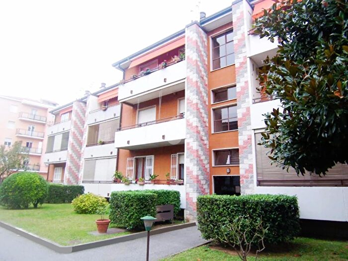 Appartamento trilocale in vendita in Cassina De Pecchi