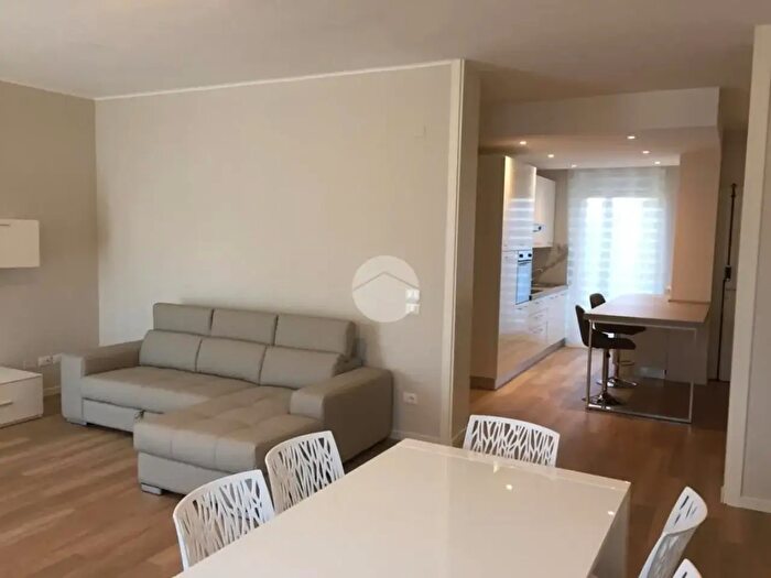 Appartamento quadrilocale in affitto in Via Salvador Allende, Desenzano Del Garda