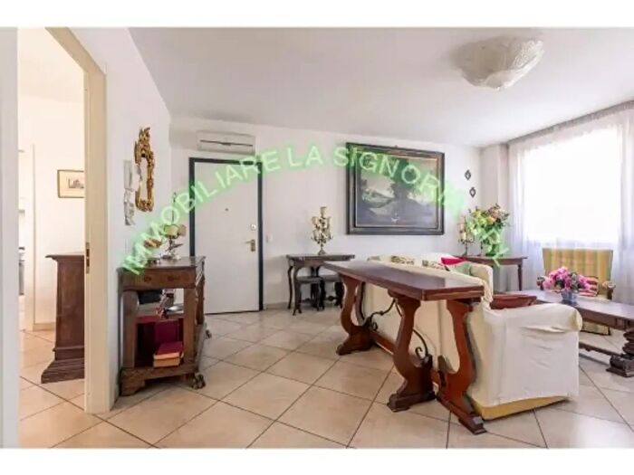 Appartamento con 5 locali in vendita in Empoli