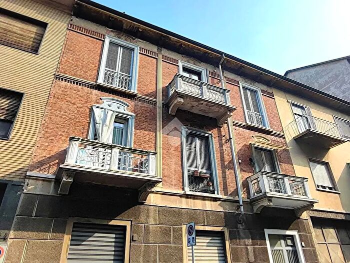 Appartamento con 5 locali in vendita in Via S Giovanni Bosco, Torino